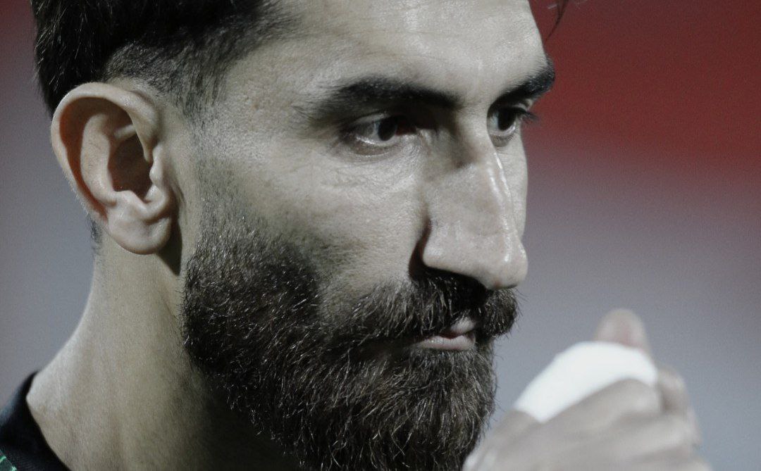 بیرو آماده شب بخیر! علیرضا بیرانوند,تراکتور,پرسپولیس,لیگ برتر فوتبال ایران,