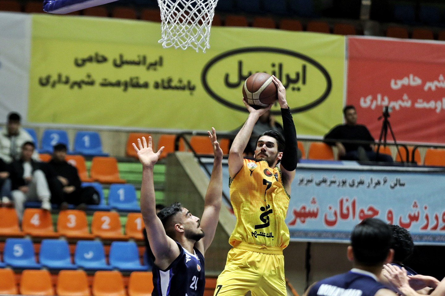 لیگ دسته یک بسکتبال ,مقاومت‌ شهرداری تبریز ,